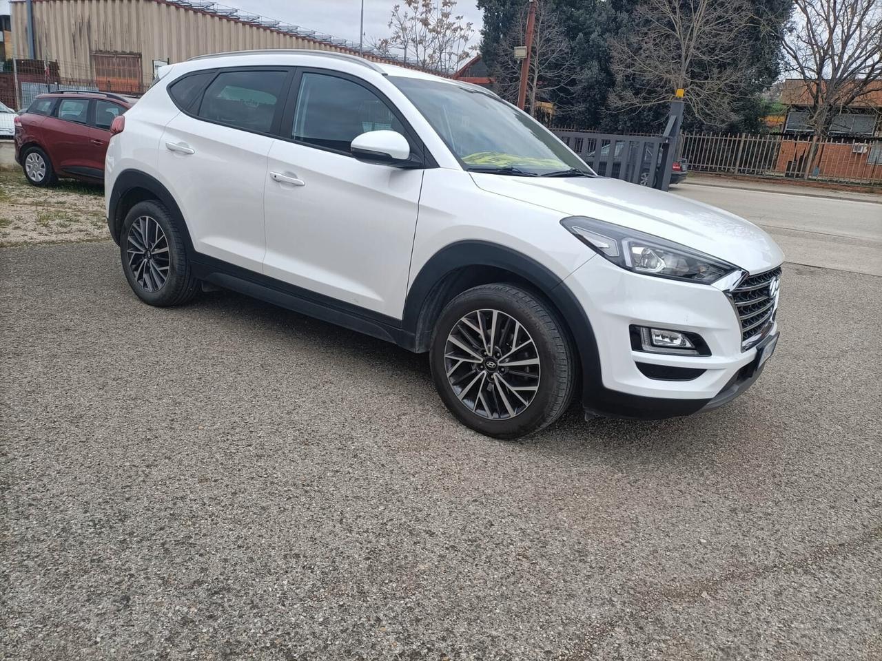 Hyundai TUCSON SUV PARI AL NUOVO