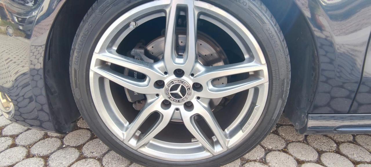 Mercedes-benz CLA 180 d Premium