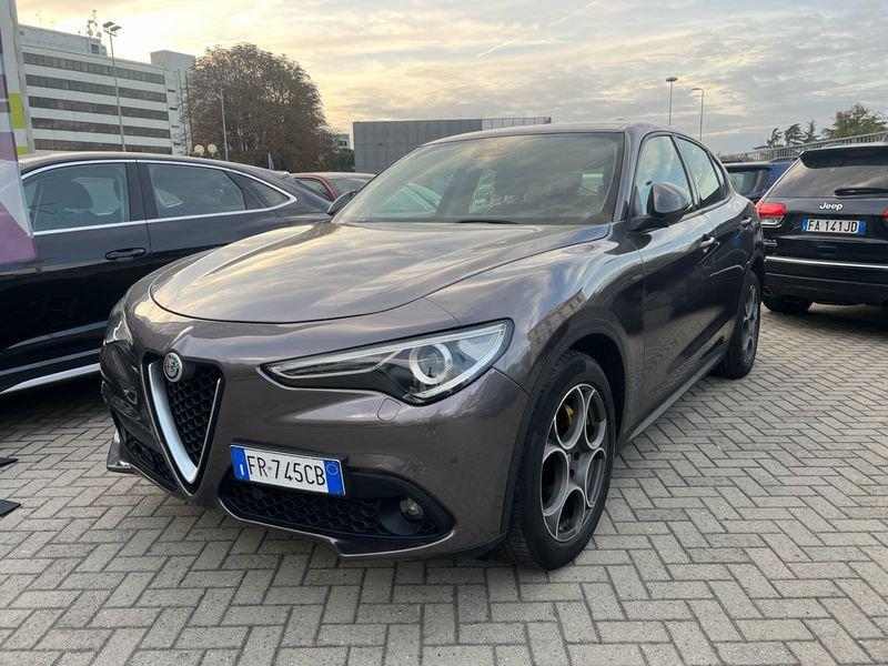 Alfa Romeo Stelvio 2.2 Turbodiesel 180 CV AT8 Executive