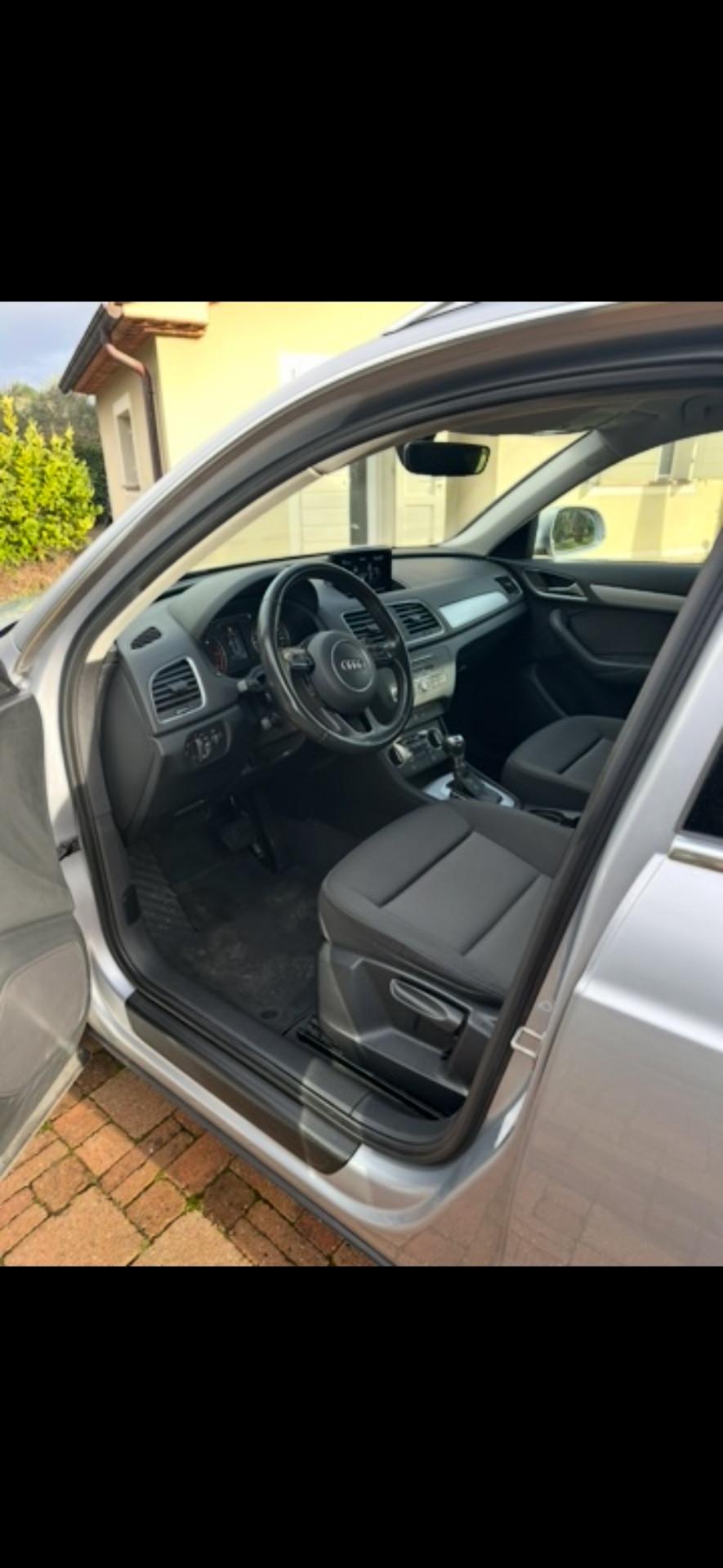 Audi Q3 2.0 TDI 150 CV quattro S tronic Business