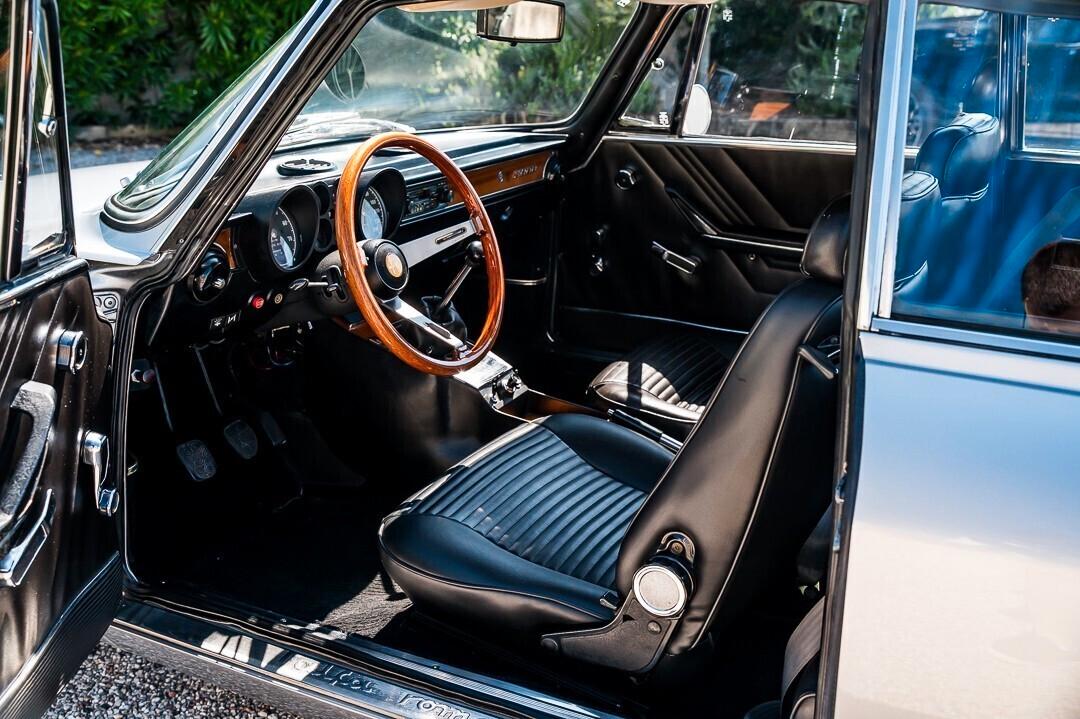 Alfa Romeo 2000 GT Veloce