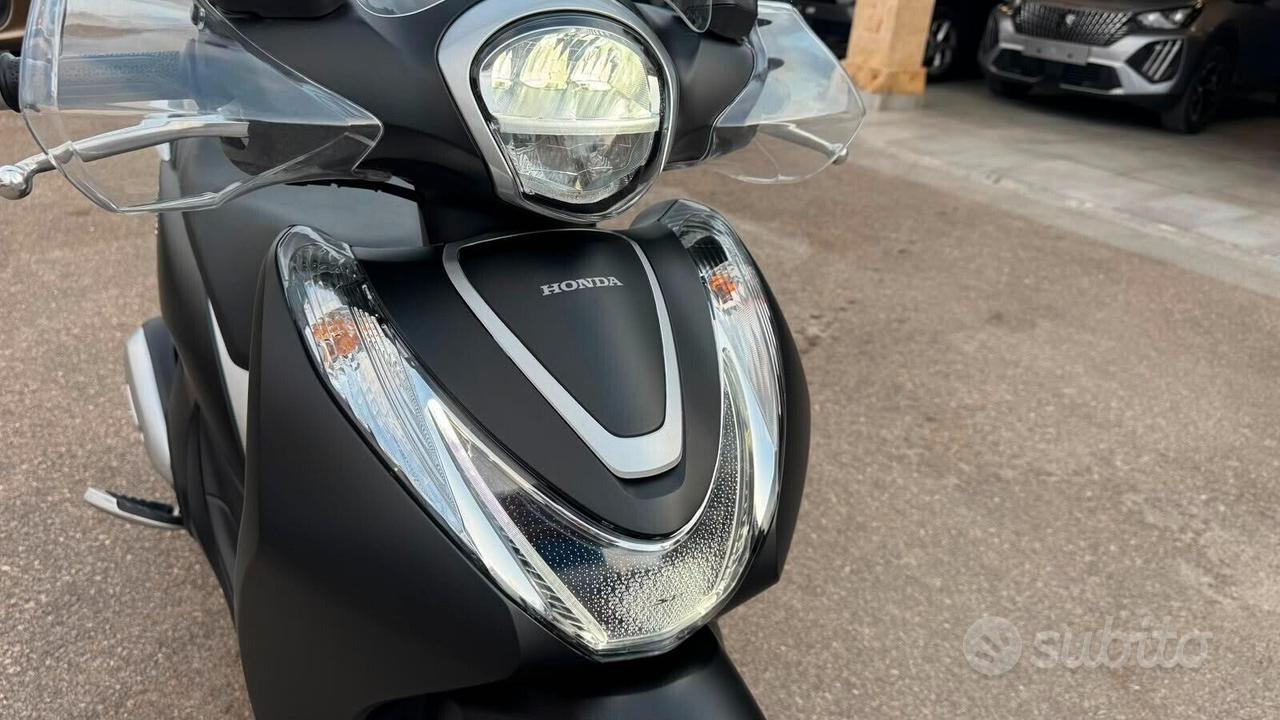 Honda SH 125 mode 2025 6.000km