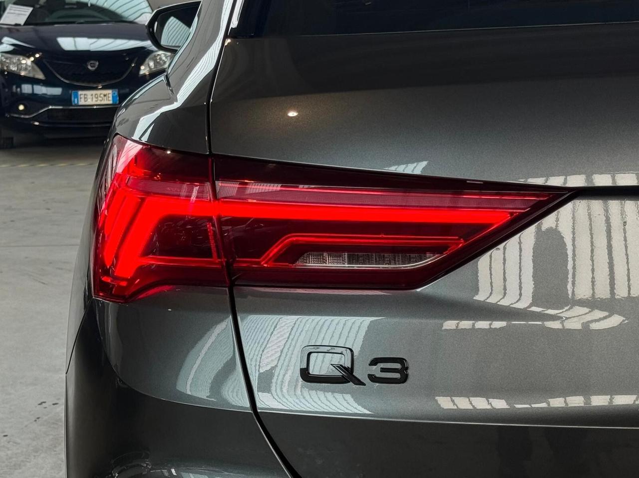 Audi Q3 40 TFSI quattro S tronic line edition