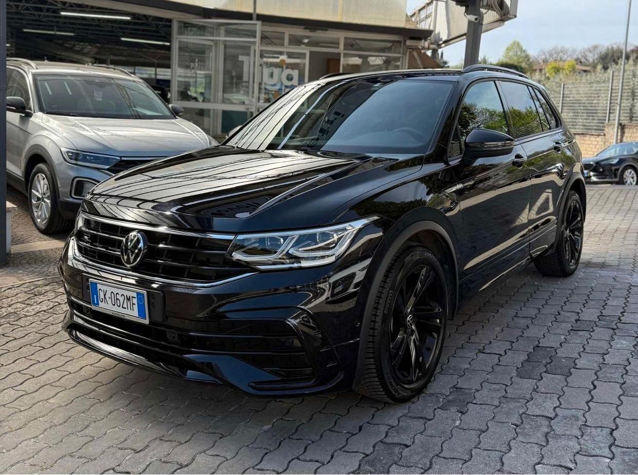 Volkswagen Tiguan 2.0 TDI 150 CV SCR DSG R-Line