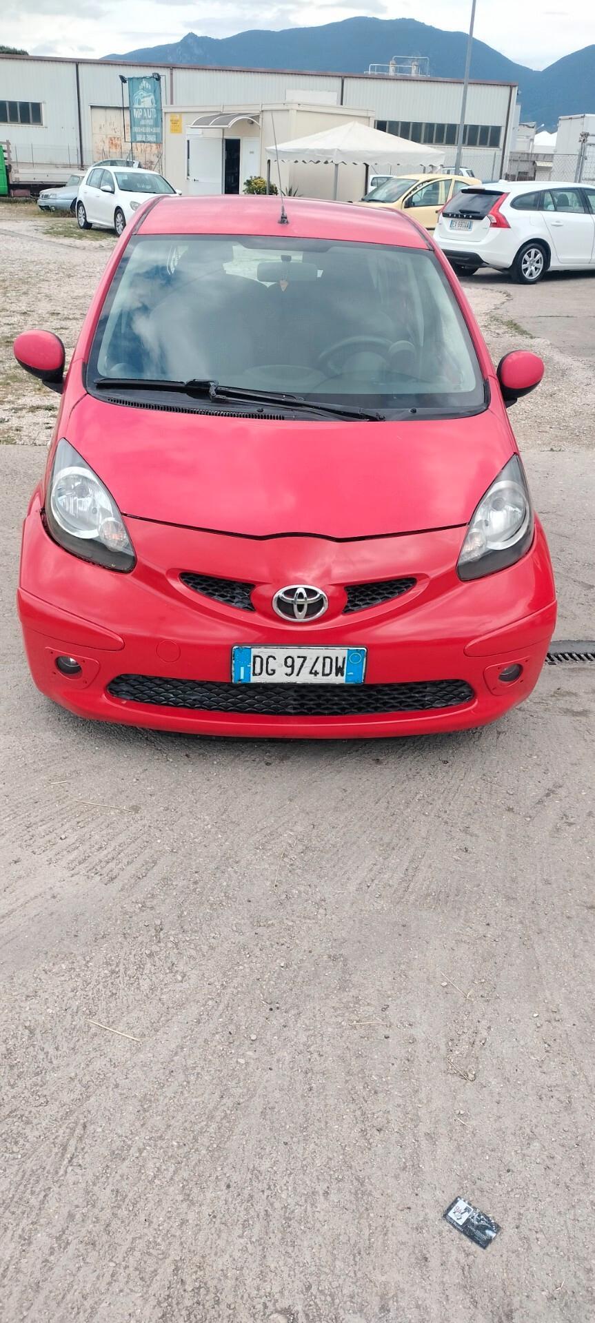 Toyota Aygo 1.4 turbodiesel 5 porte Sol