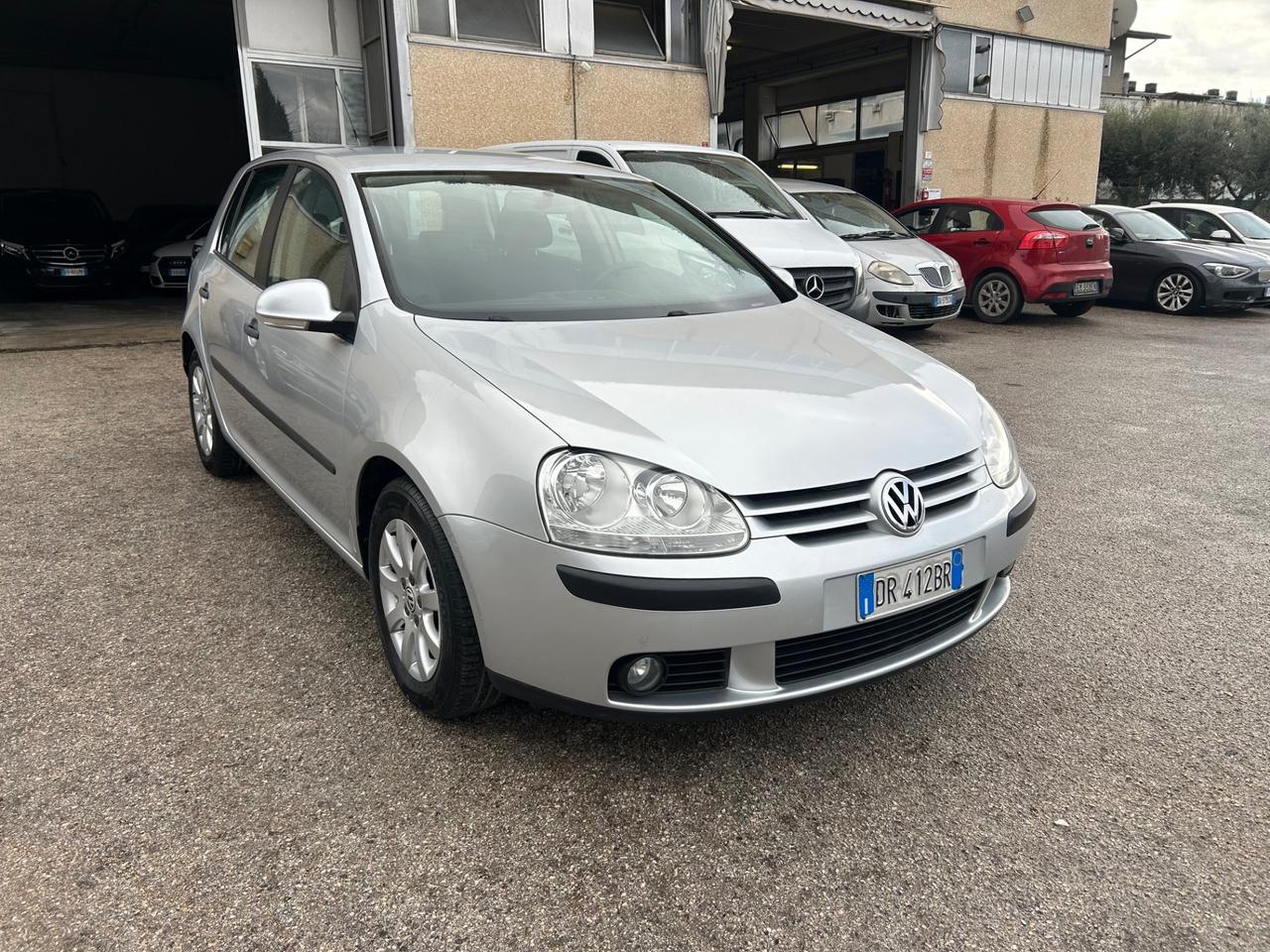 Volkswagen Golf 1.6 Benzina 99000km