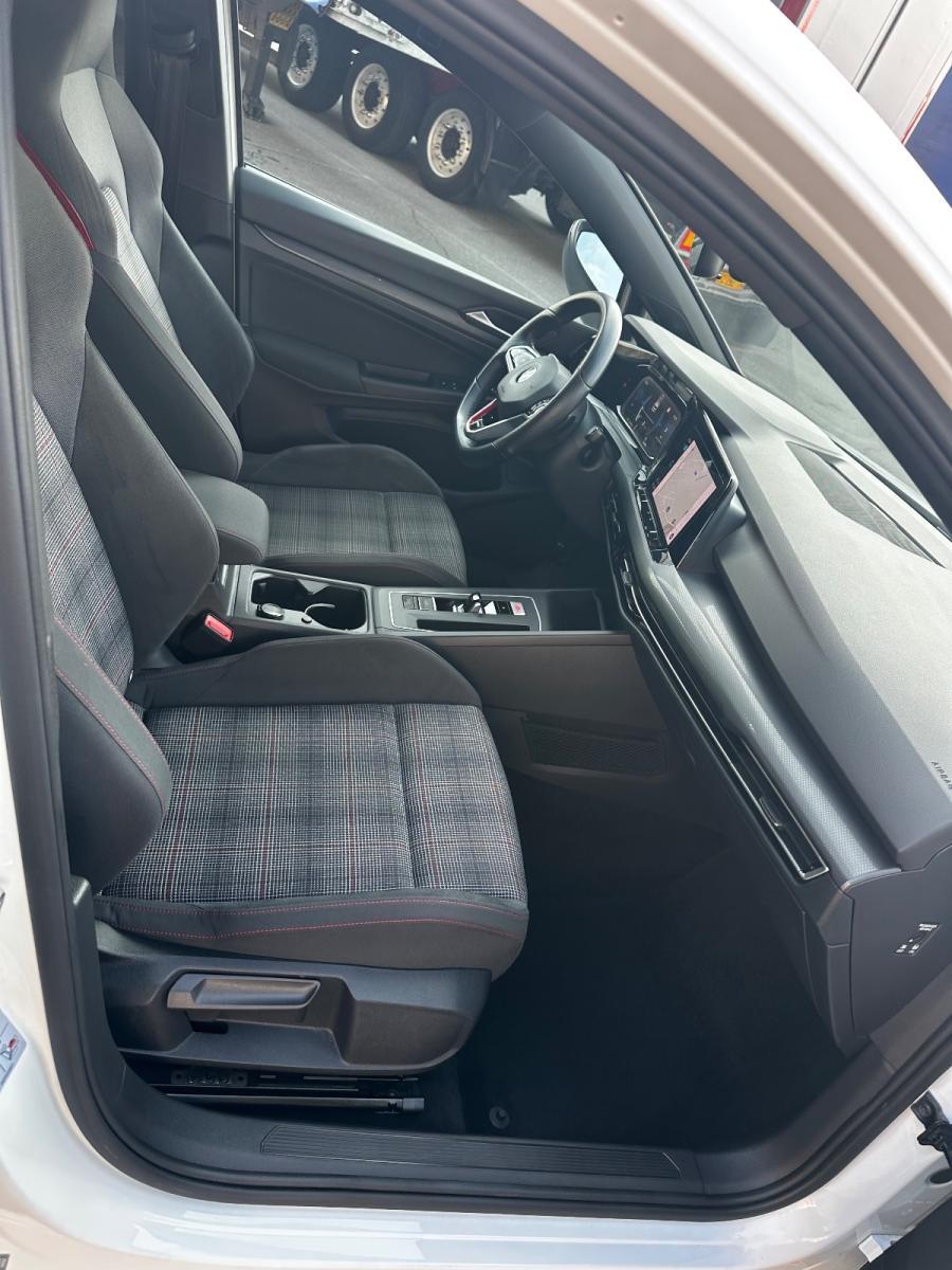 VOLKSWAGEN - Golf - 2.0 TSI GTI DSG SPORT