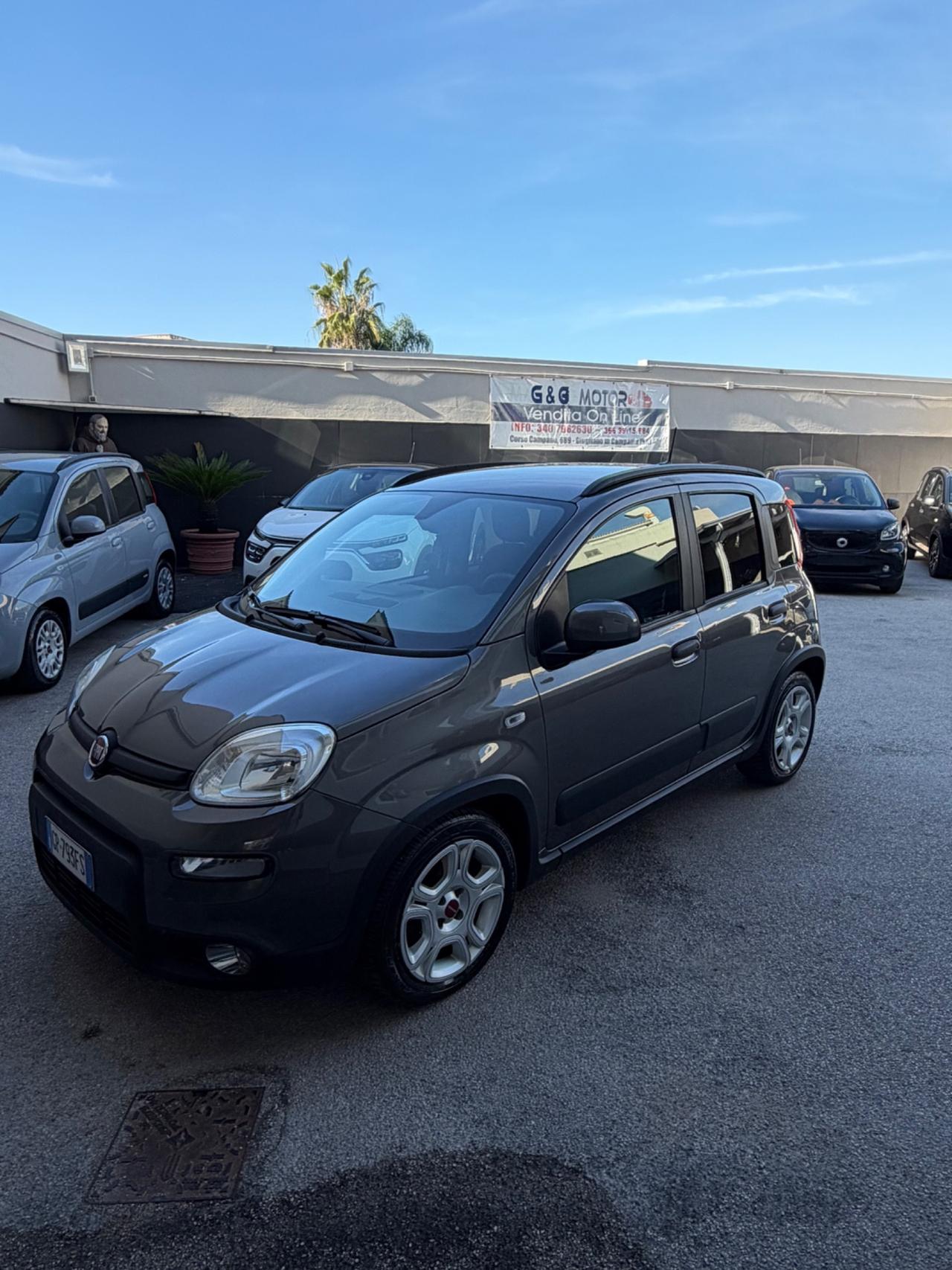 Fiat Panda 1.0 FireFly S&S Hybrid Garmin