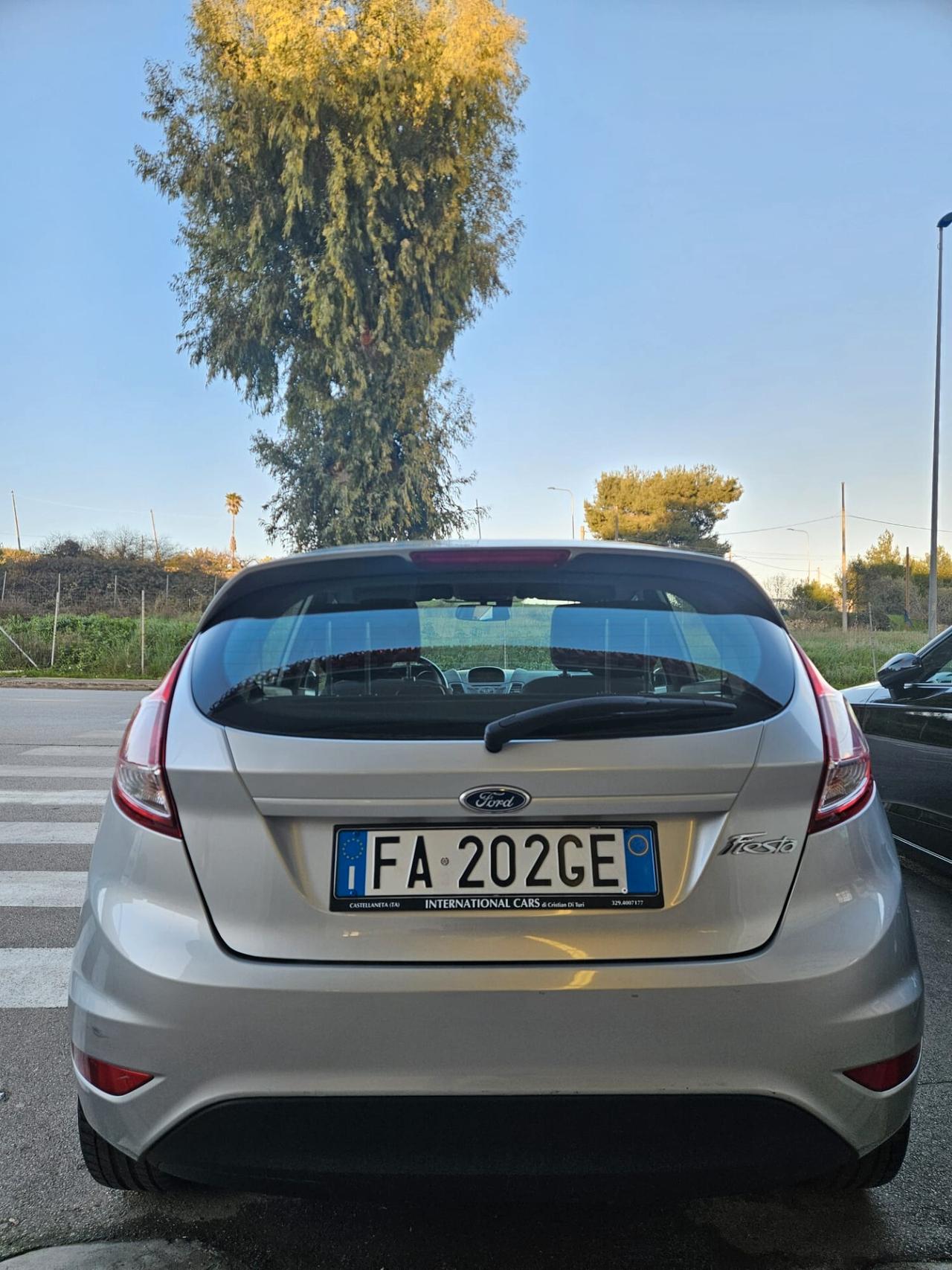 Ford Fiesta 5p. 1.4 BENZ/GPL Titanium 95cv