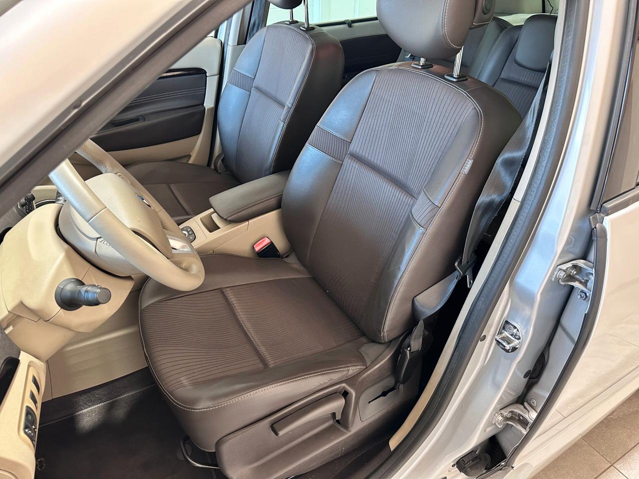 Renault Scenic Scénic X-Mod 1.5 dCi 110CV - SOLO 85.000 KM!!!!!!! NUOVA