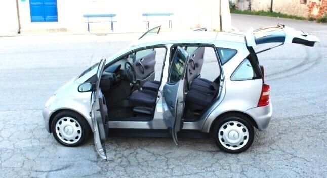 Mercedes-benz A 160 CDI ESTETICA E INTERNO DA VETRINA SOLO 132.000KM ORIGINALI APPARTENUTA PENSIONATA