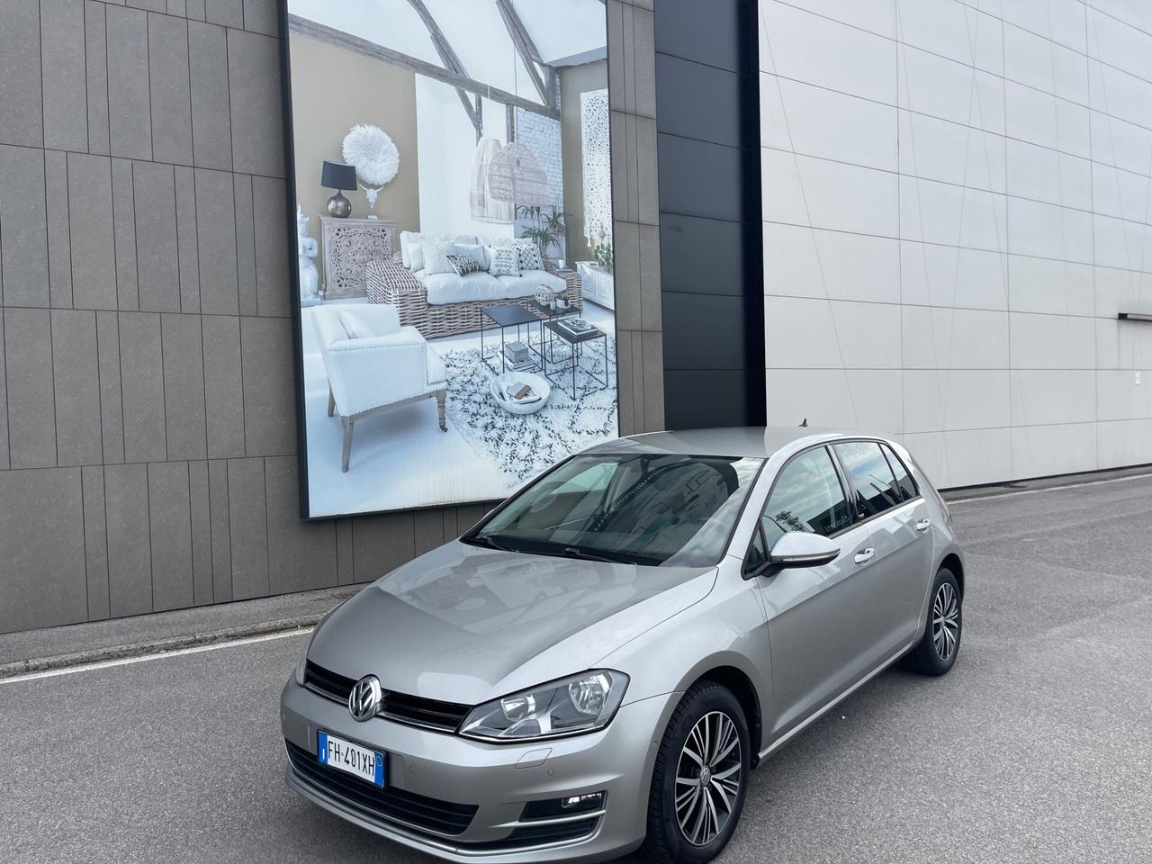 Volkswagen Golf 2.0 TDI 5p. Highline BlueMotion Technology
