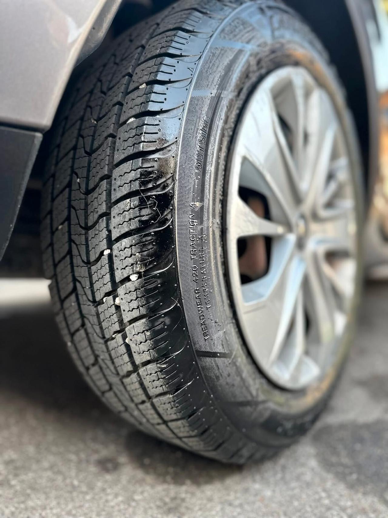 Renault Clio dCi 8V 90CV Start&Stop 5 porte Energy Intens NEOPATENTATI