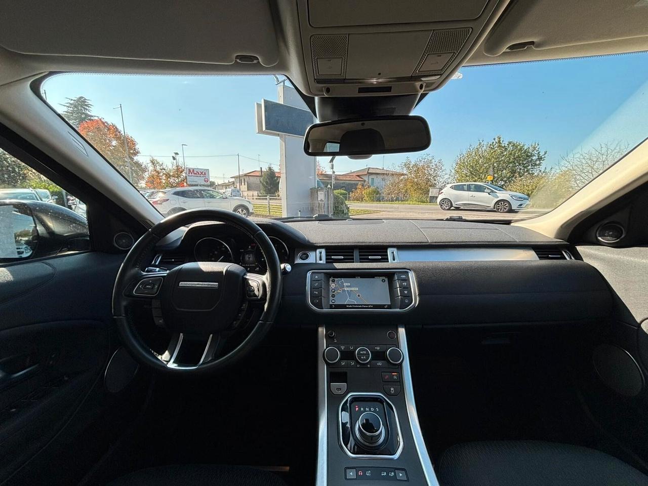 Range Rover Evoque 2.0 Diesel 4x4 Cambio Automatico con gancio traino