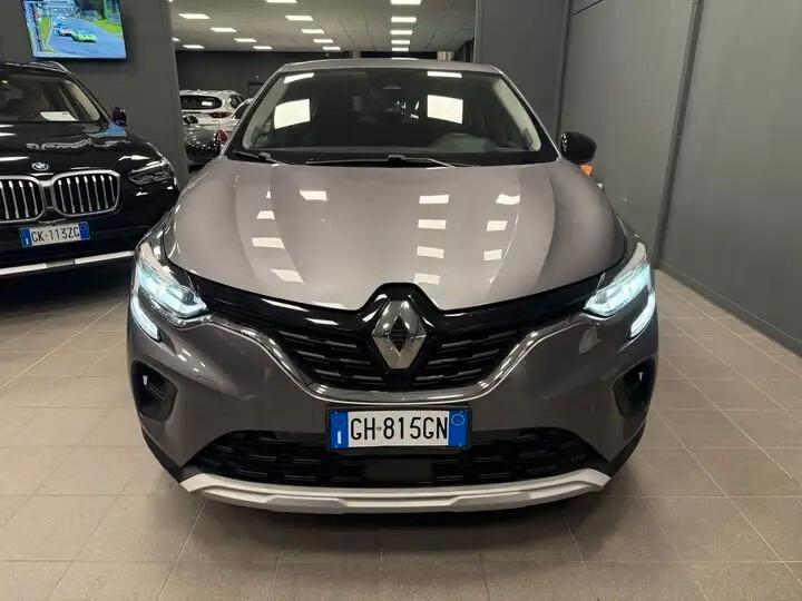Renault Captur TCe 90 CV Business Full LED, Navi & Retrocamera