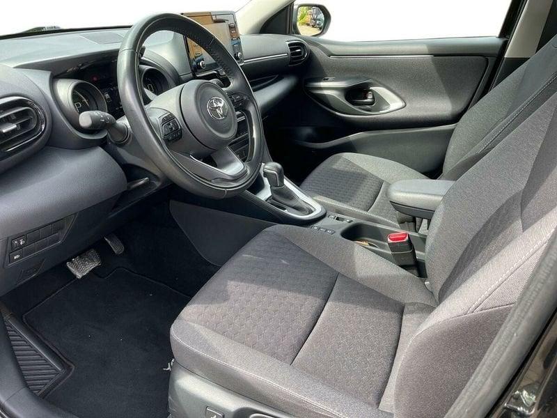 Toyota Yaris Hybrid Trend MY22