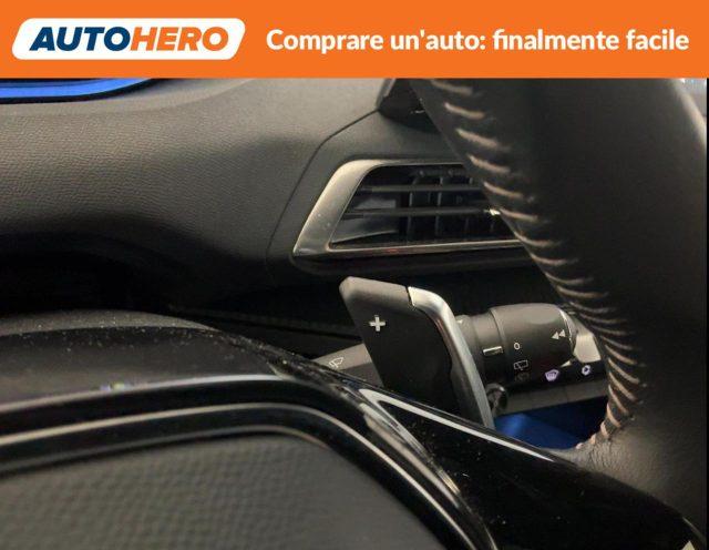 PEUGEOT 3008 Hybrid 136 e-DCS 6 Allure Pack