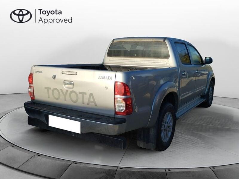 Toyota Hilux Hilux 3.0 D-4D 4WD 4p. DC Stylex