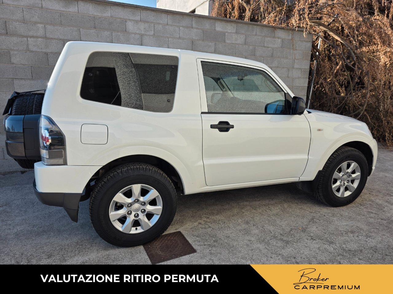 Mitsubishi Pajero 3 Porte Pajero 3.2 cr Intense 3p auto