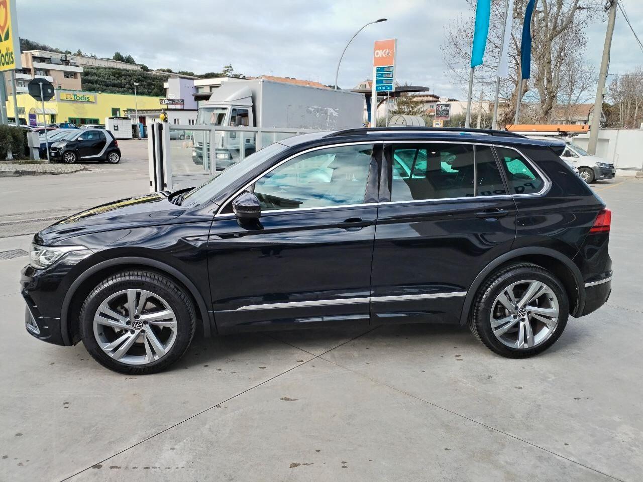 Volkswagen Tiguan 2.0 TDI 150 CV SCR DSG 4MOTION R-Line