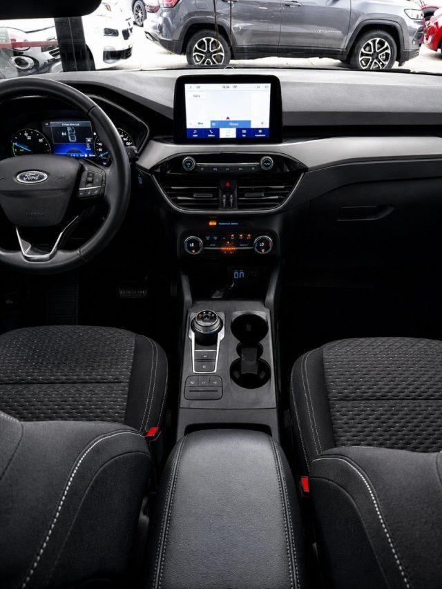 FORD Kuga 2.5 Plug In Hybrid Connect 2WD Automatic
