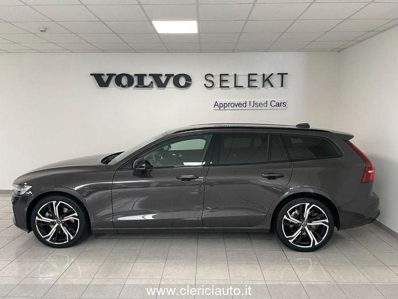 Volvo V60 B4 (d) automatico Plus Dark