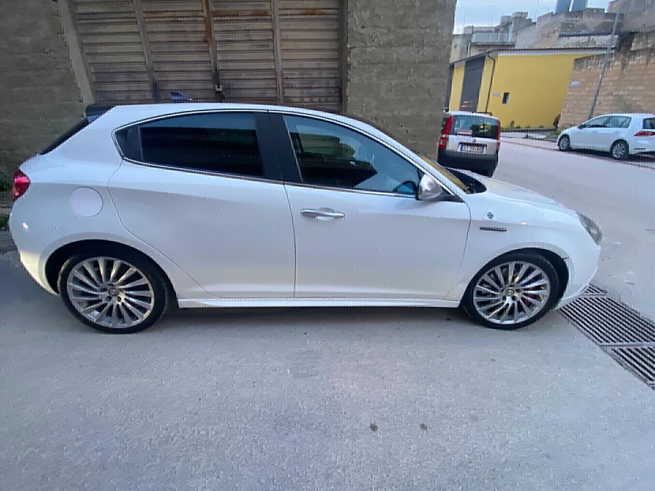 Alfa Romeo Giulietta 1750 TBi Quadrifoglio Verde