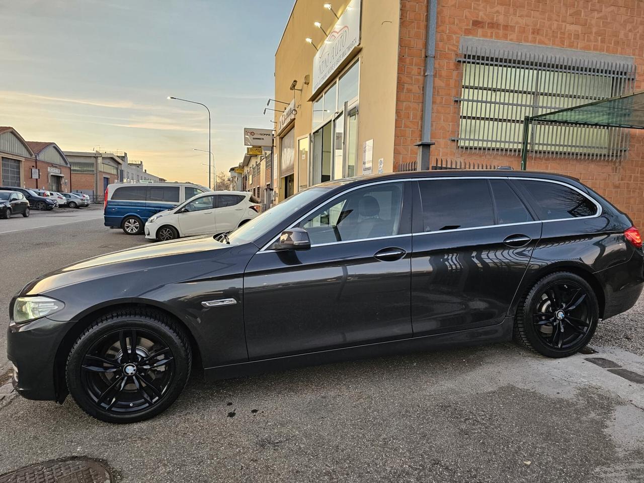 Bmw 520d 190cv xDrive Touring Business*Navi*Bi-Xeno*Euro6