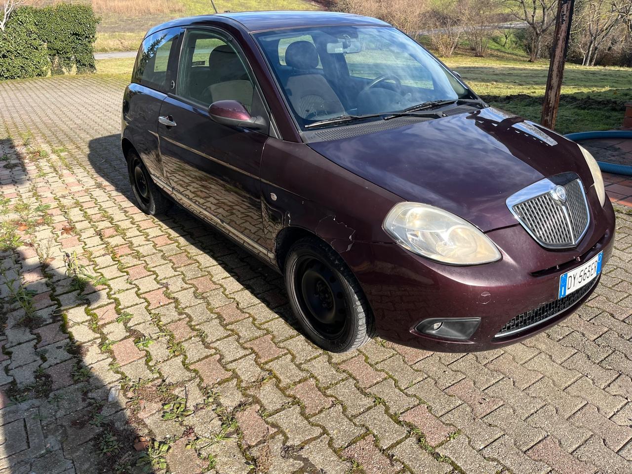 Lancia Ypsilon 1.4 Argento Ecochic GPL