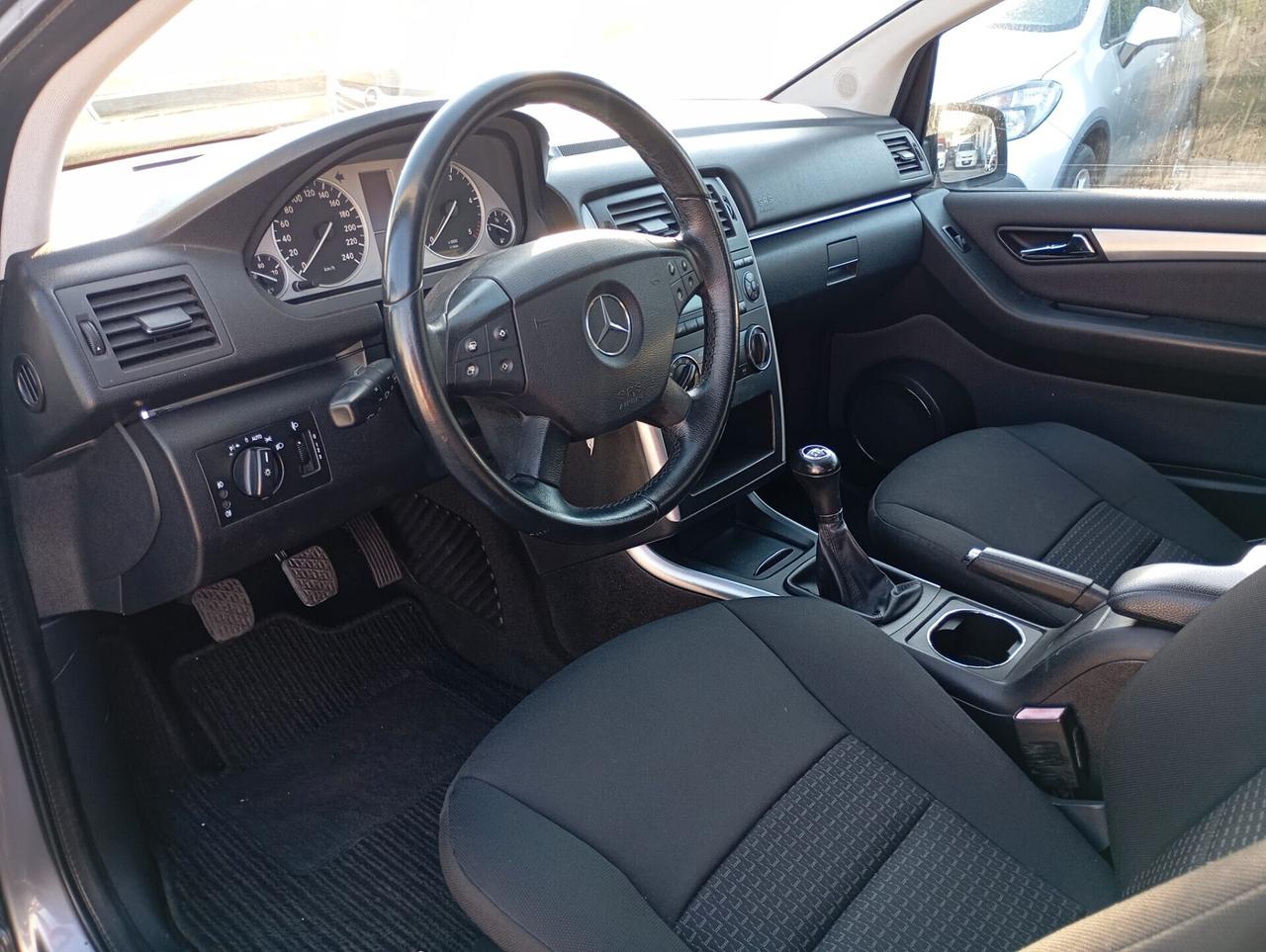 Mercedes-benz B 180 CDI Executive 2010