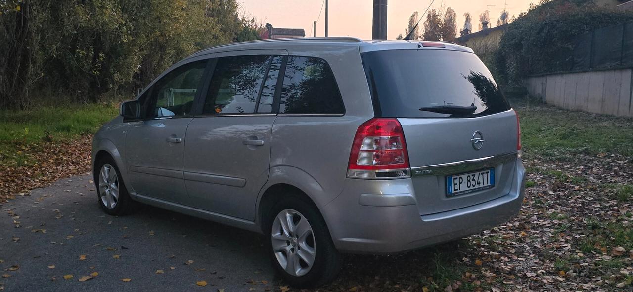 Opel Zafira 1.6 16V VVT One