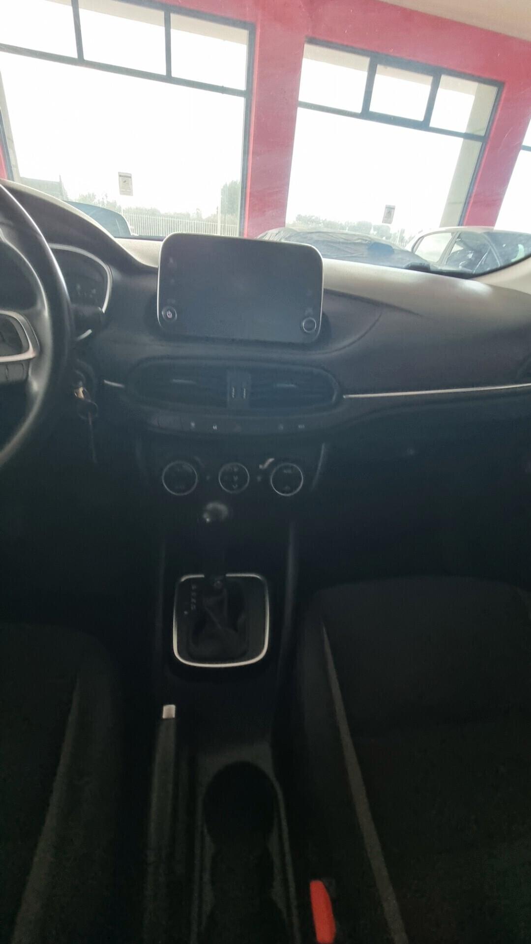 Fiat Tipo 1.6 mjt SeS dct sw lounge 88kw