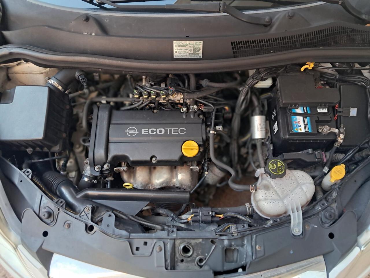 Opel Corsa 1.2 3 porte GPL-NEOPATENTATI-Euro 3590