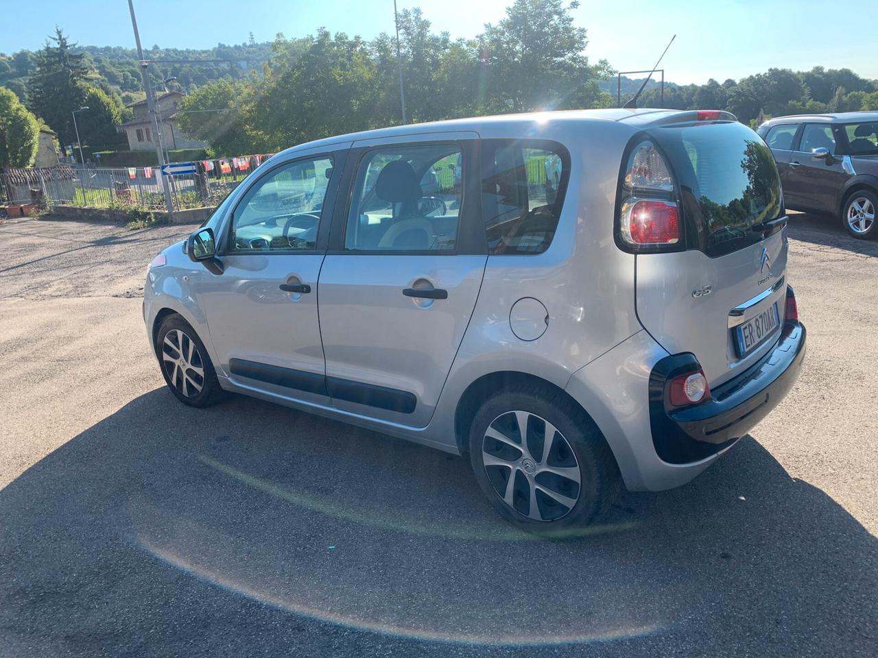 Citroen C3 Picasso NEO PATENTATI-TDI 1600 CC-UNICO PROPRIETARIO-2013-INTERNI SPAZIOSI-COMPATTA FUORI