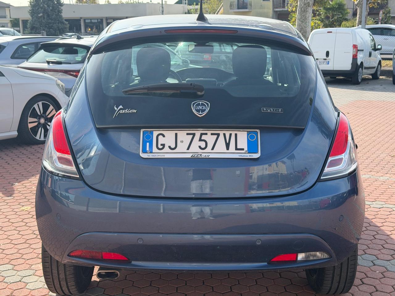 Lancia Ypsilon 1.0 FireFly 5 porte S&S Hybrid Ecochic Gold