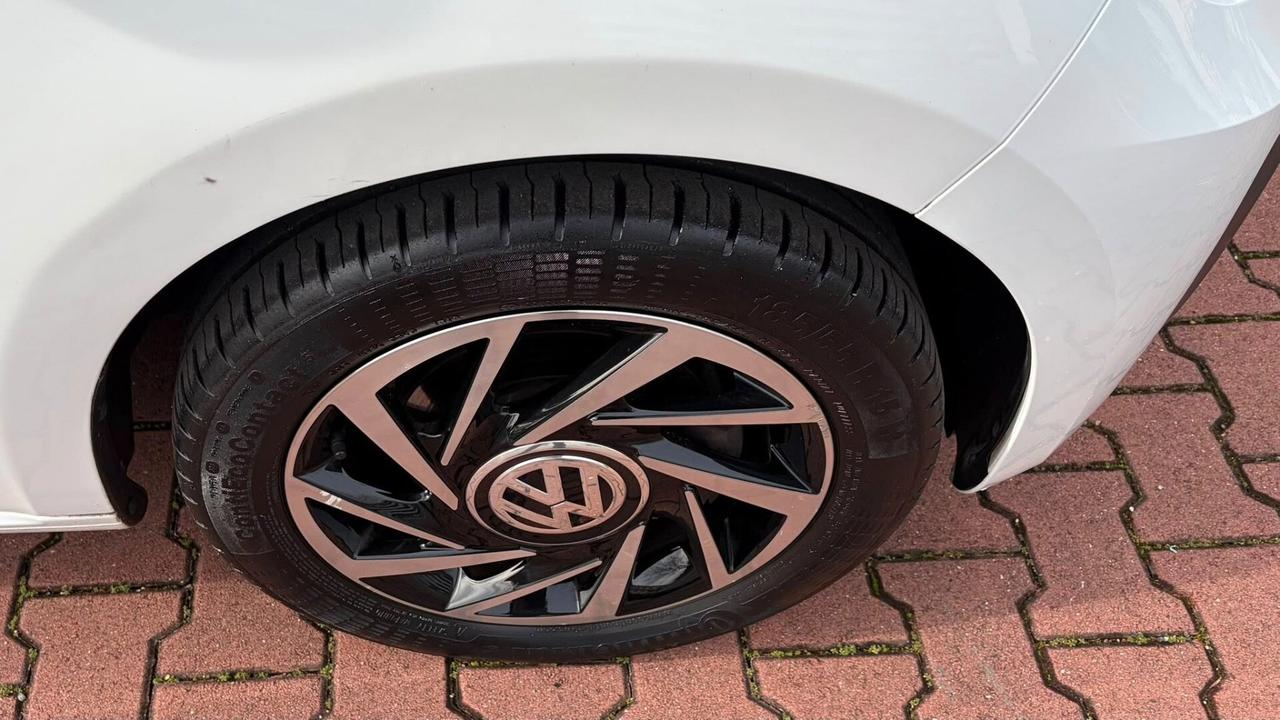 VOLKSWAGEN UP! 1.0cc MUVI 5Porte