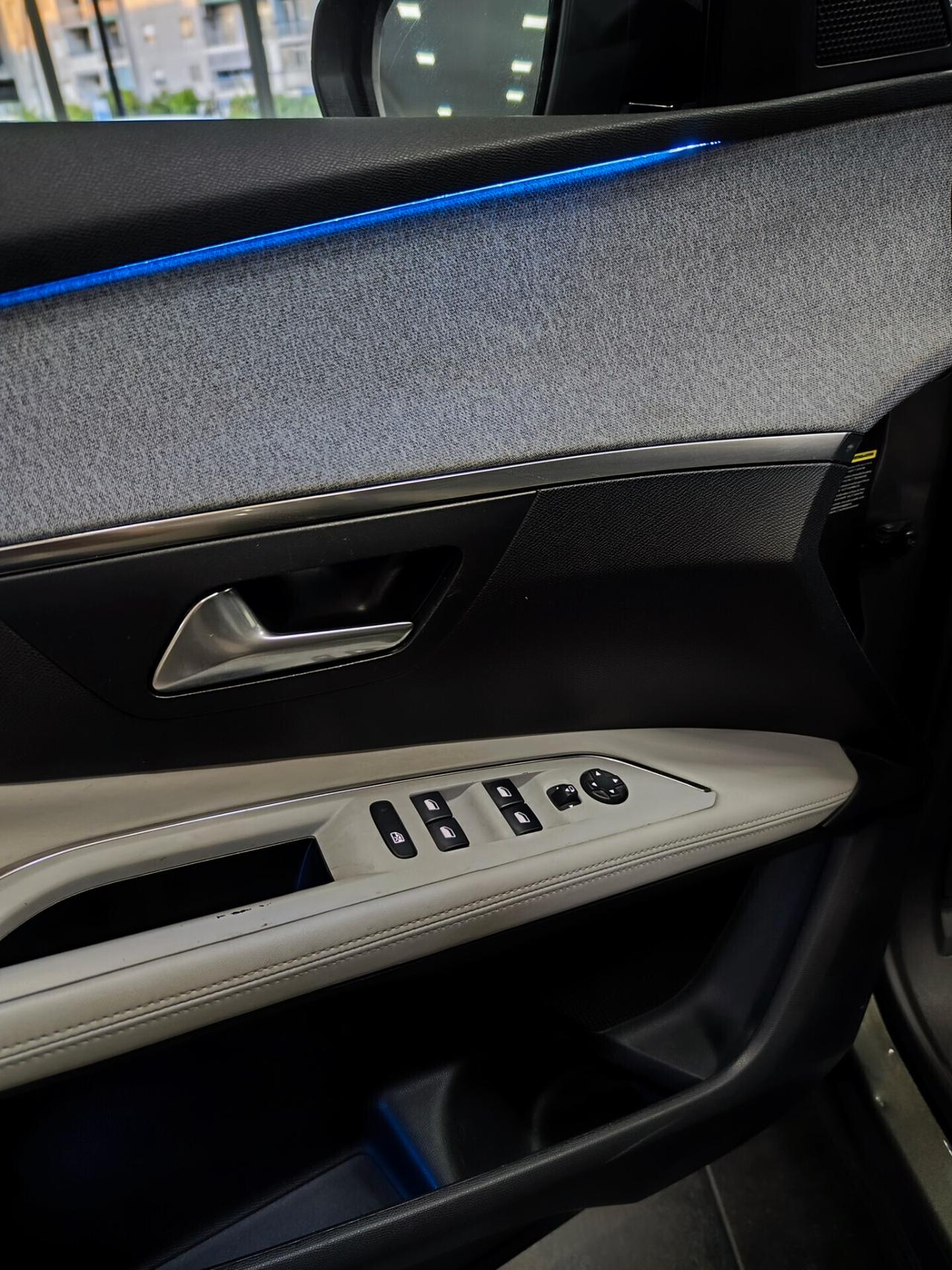 Peugeot 3008 BlueHDi 120 S&S EAT6 Allure LED