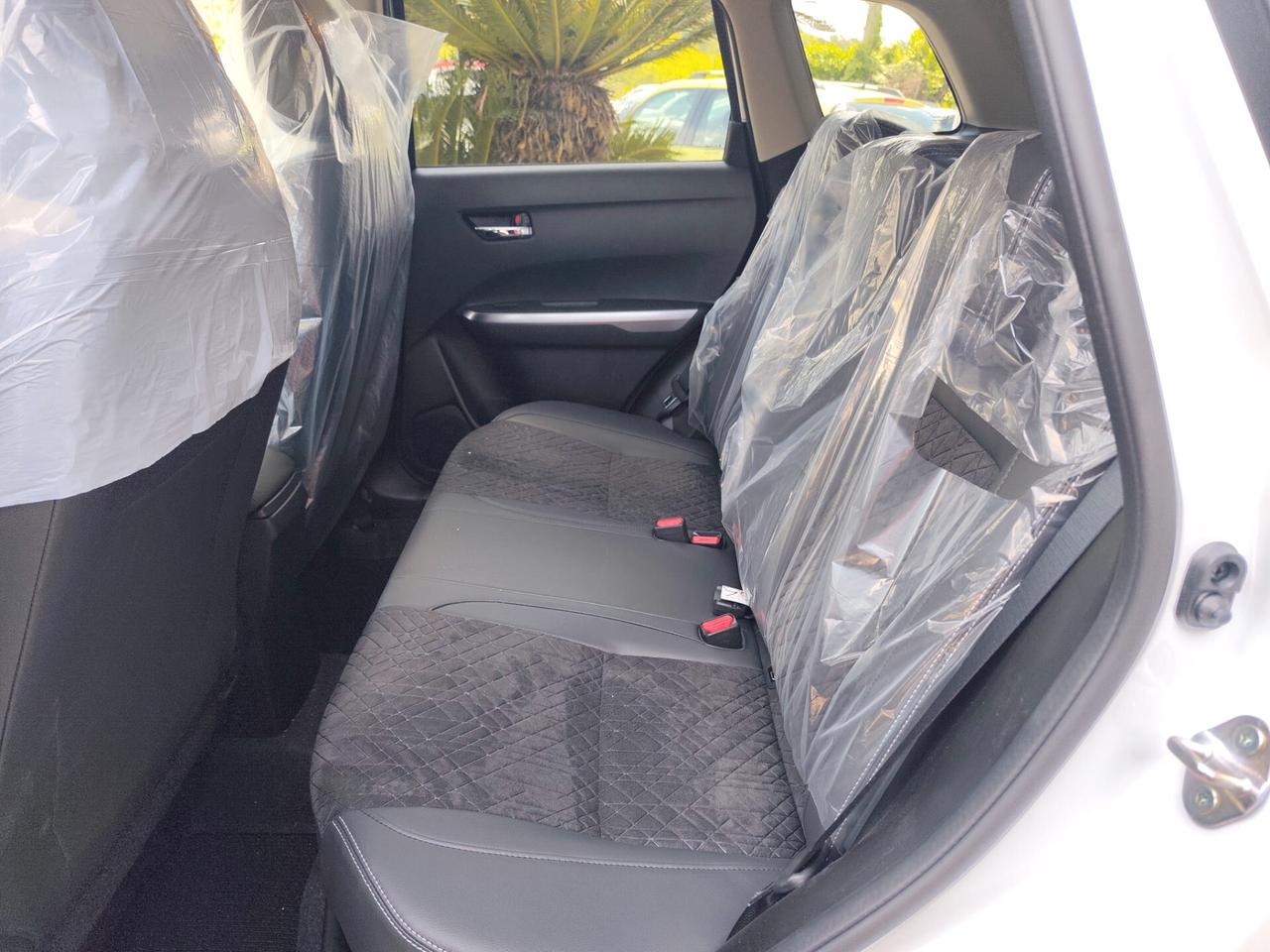 Suzuki Vitara 1.4 Hybrid A/T Starview
