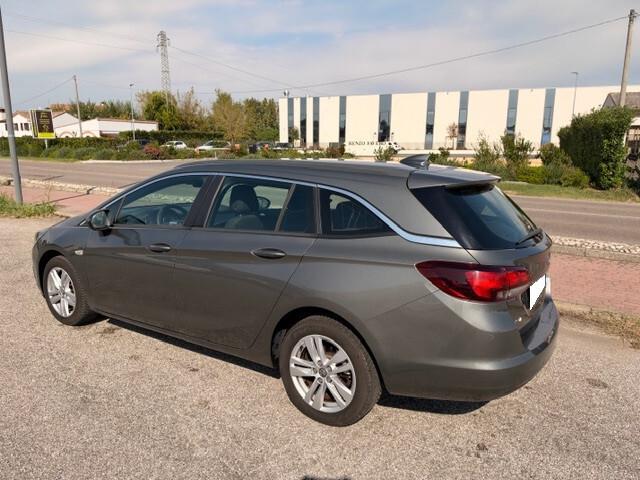 Opel Astra 1.6 CDTI EcoFLEX S&S Sports Tourer Cosmo