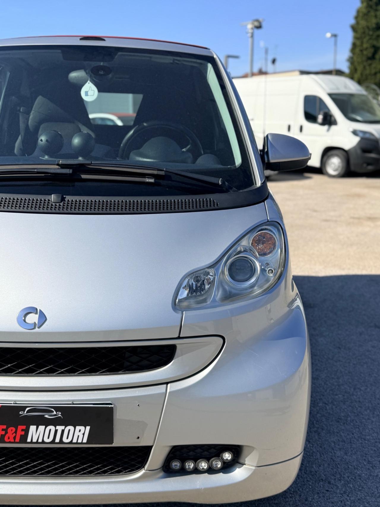 Smart ForTwo 800 40 kW cabrio passion cdi 2012