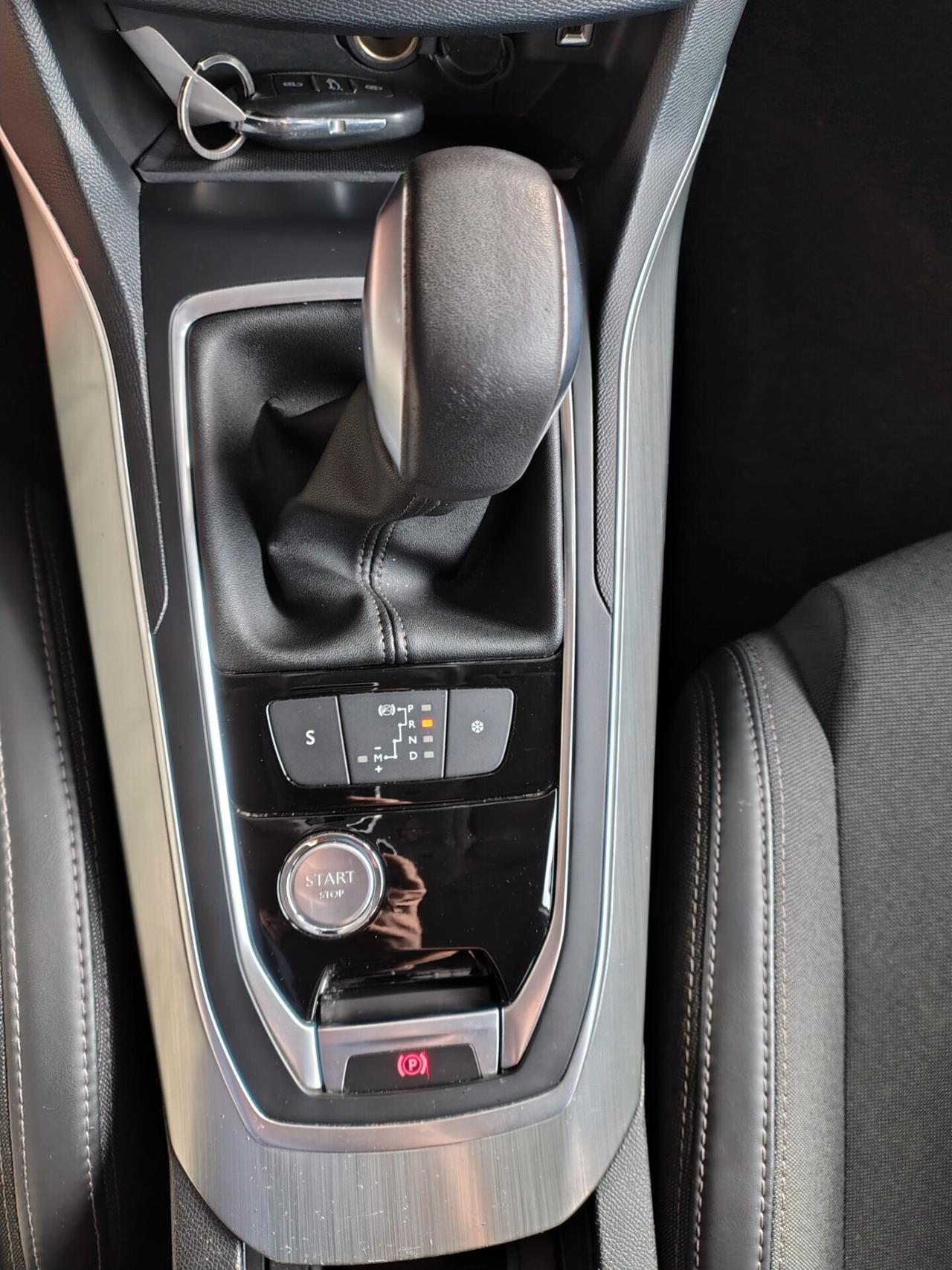 Peugeot 308 BlueHDi 120 S&S Business