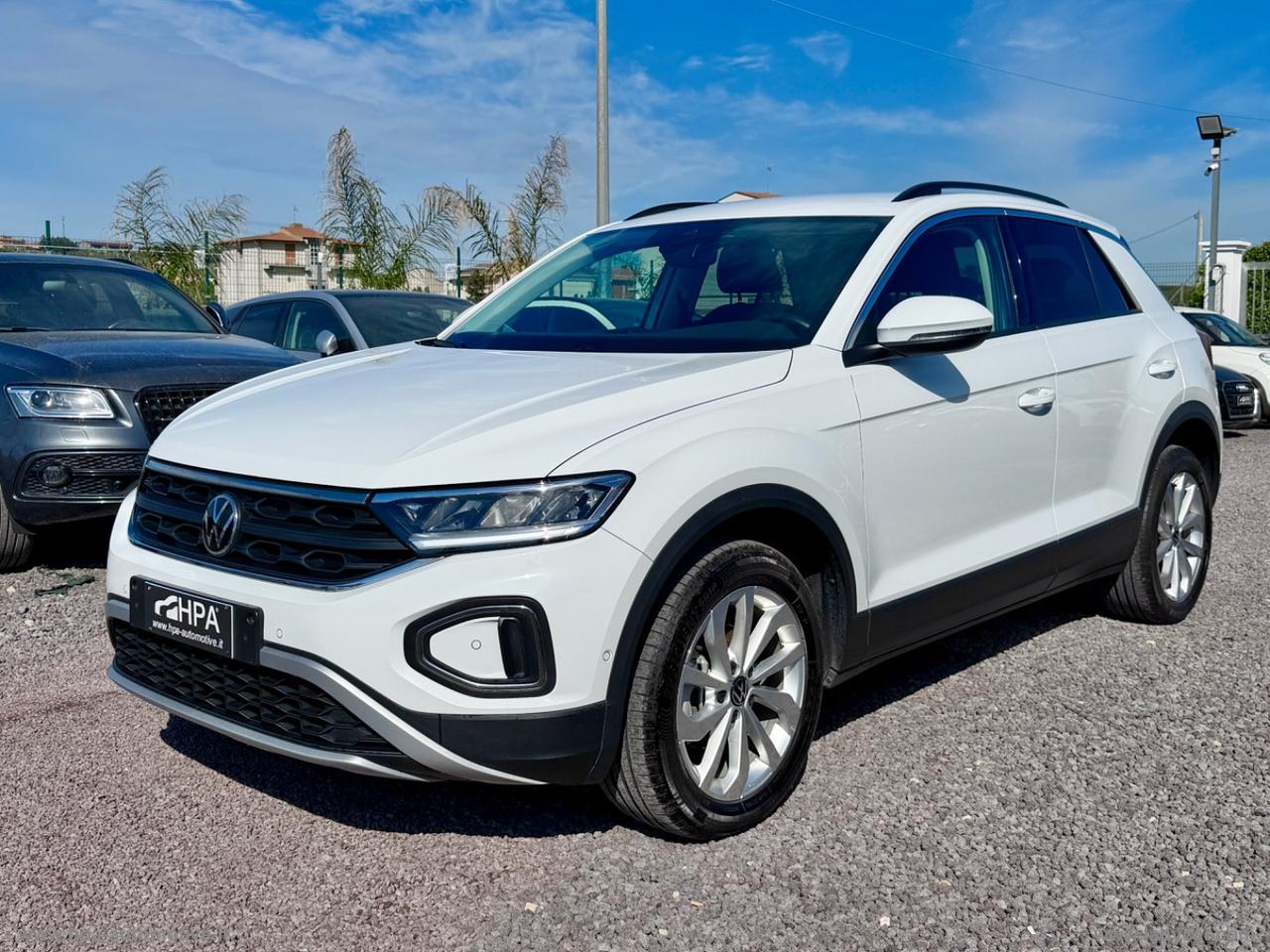 VOLKSWAGEN T-Roc 2.0TDI LED CARPLAY PARK ASSIST ACC