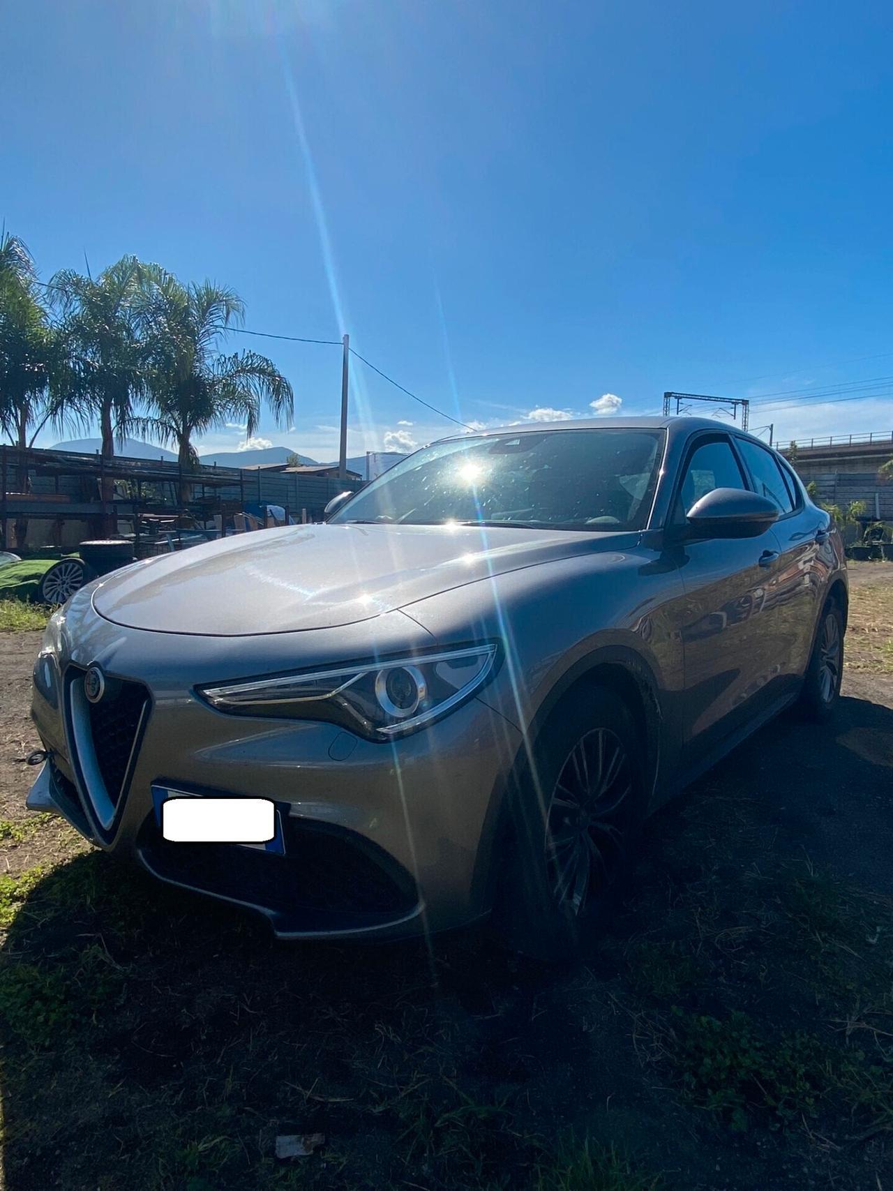 Alfa Romeo Stelvio 2.2 160 CV MOTORE ROTTO ?