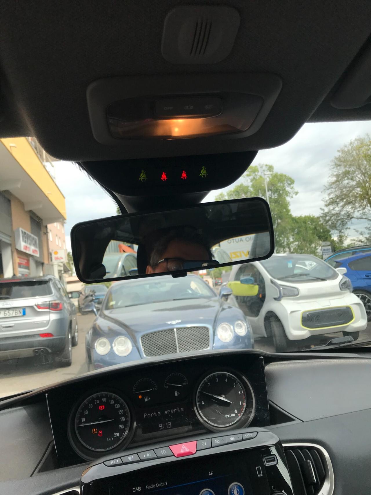 Lancia Ypsilon 1.0 FireFly 5 porte S&S Hybrid Ecochic Silver