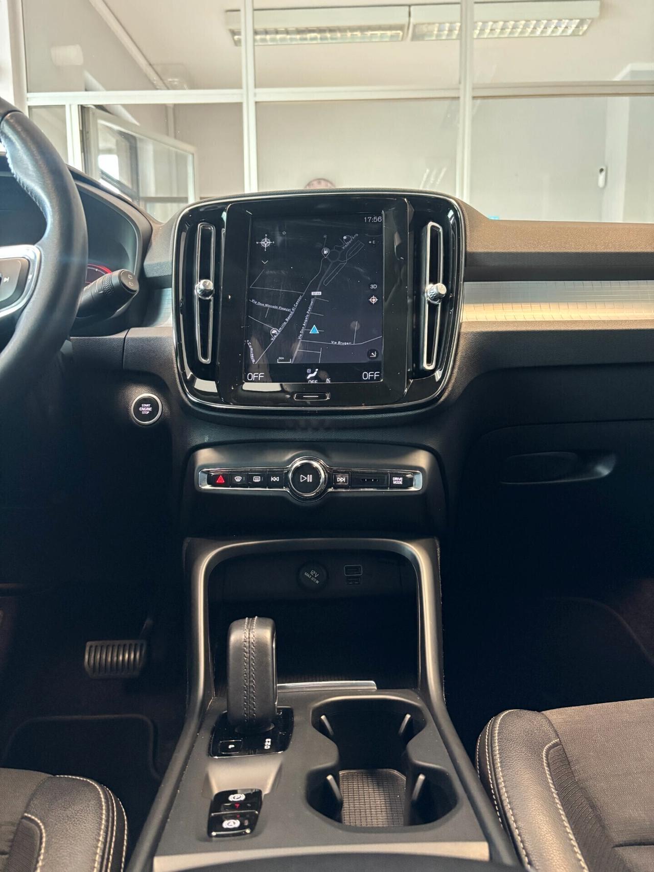 Volvo XC40 2.0 d3 Business Plus *IVA22%*EURO6D-TEMP