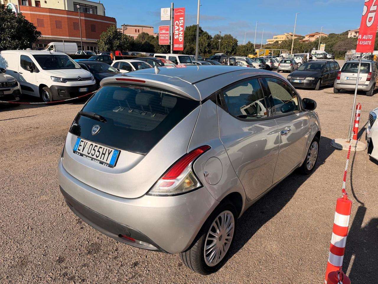 Lancia Ypsilon 1.2 Platinum