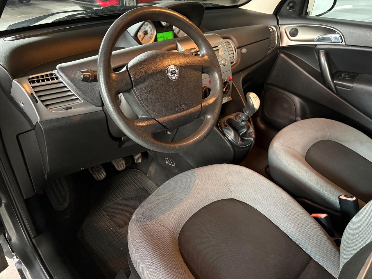 Lancia Ypsilon 1.2 Clima Neopatentati