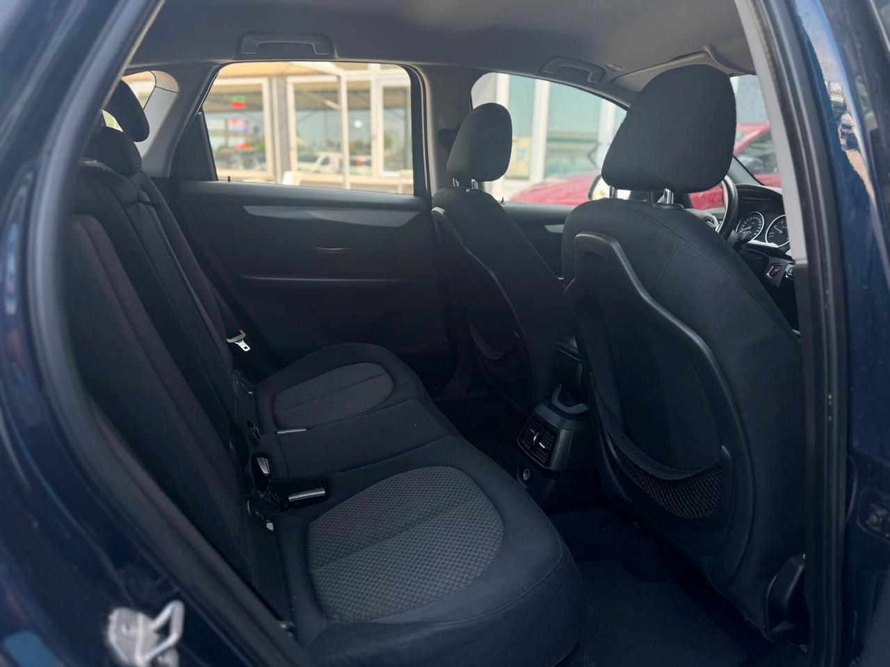 Bmw 2er Active Tourer 218d Luxury