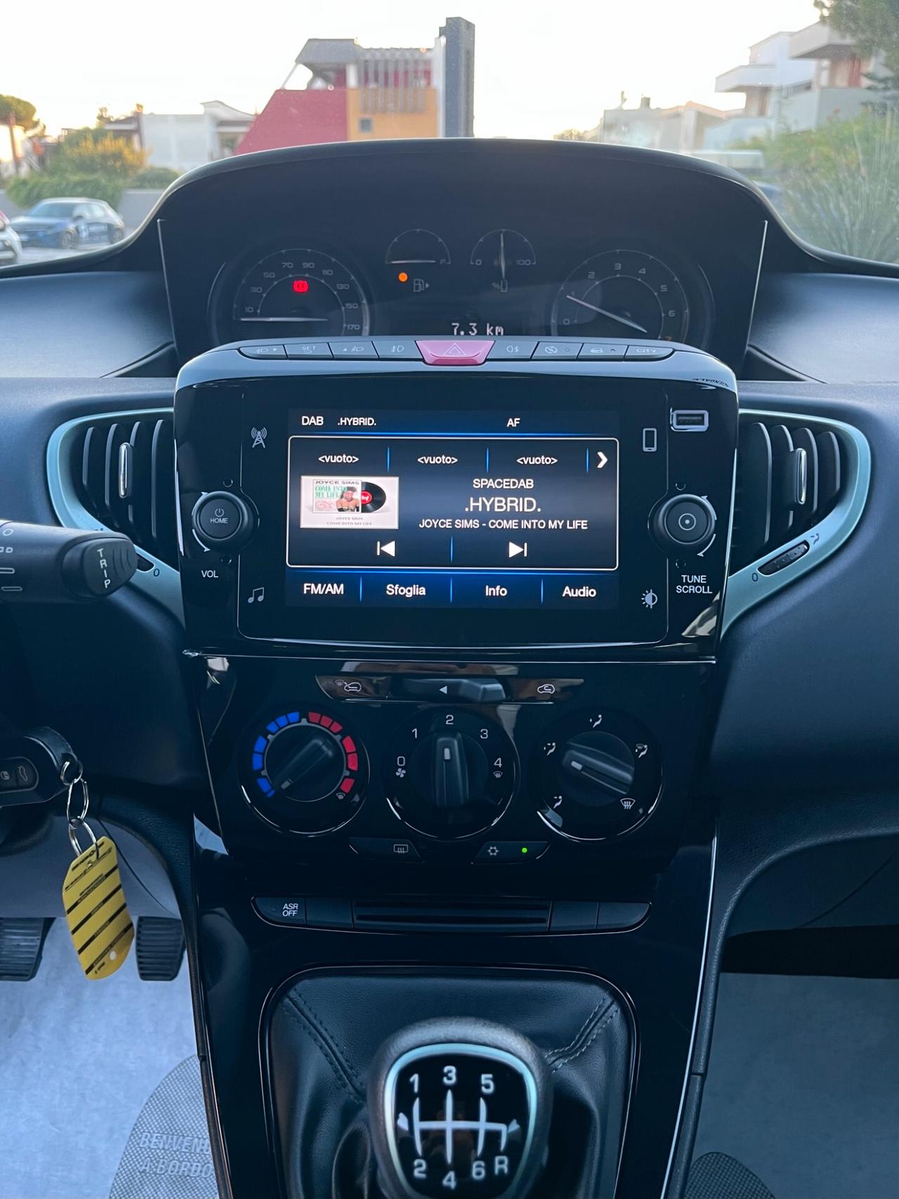 Lancia Ypsilon 1.0 FireFly 5 porte S&S Hybrid Gold