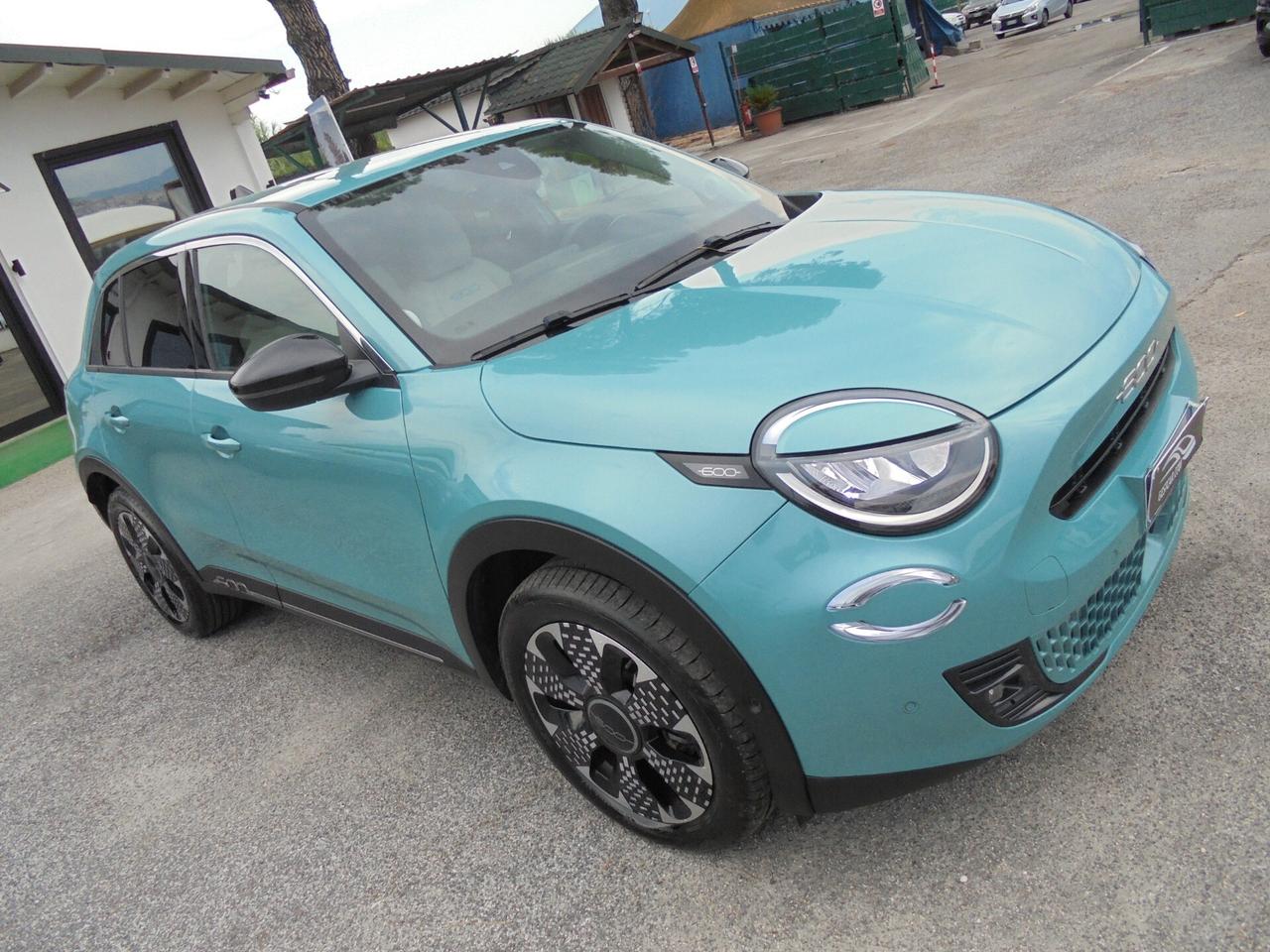 Fiat 600 Hybrid 110 CV DCT MHEV La Prima